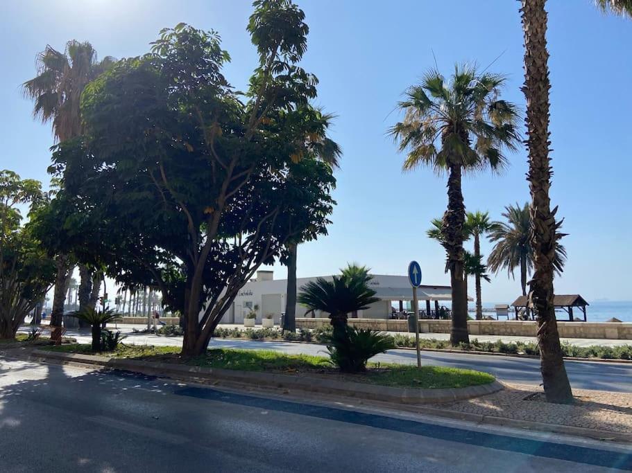 Exclusivo Bajo Frente Al Mar - Playa La Caleta Apartment Malaga Exterior photo