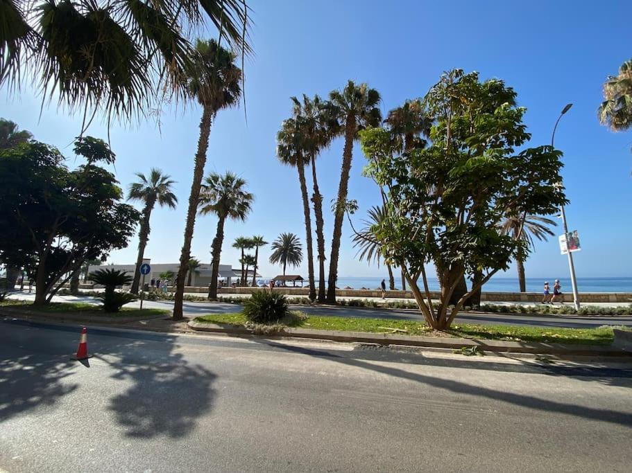 Exclusivo Bajo Frente Al Mar - Playa La Caleta Apartment Malaga Exterior photo