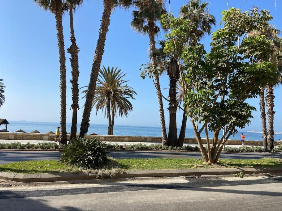 Exclusivo Bajo Frente Al Mar - Playa La Caleta Apartment Malaga Exterior photo