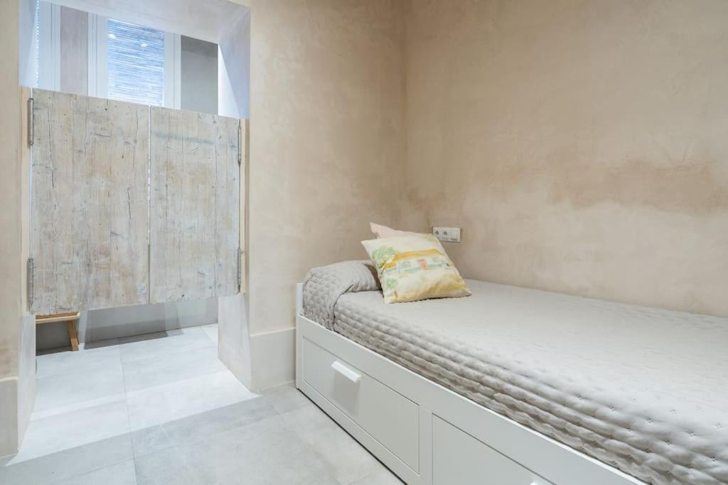 Exclusivo Bajo Frente Al Mar - Playa La Caleta Apartment Malaga Exterior photo